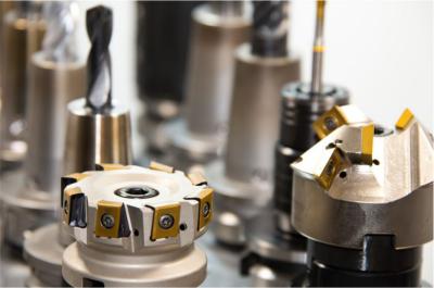 Ferramentas e Ferragens